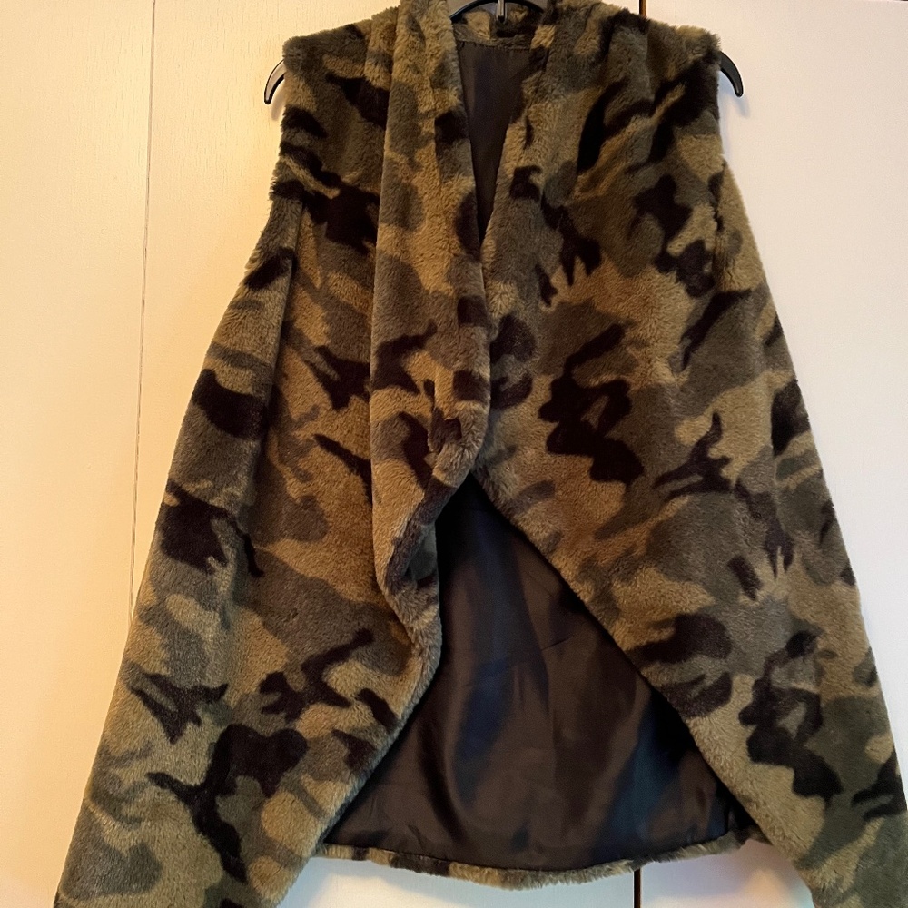 Woman s Vest
